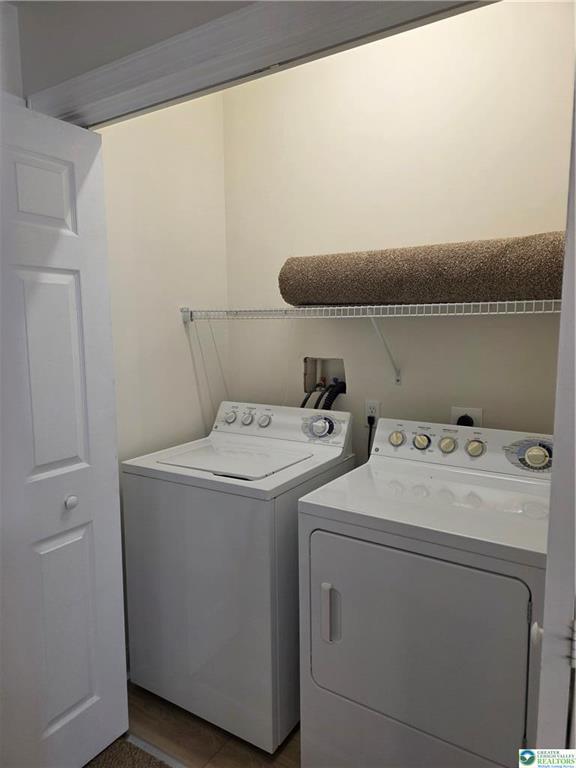 Building Photo - 1800 Merlot Dr