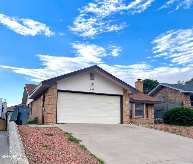 Building Photo - 761 Dorsey Dr