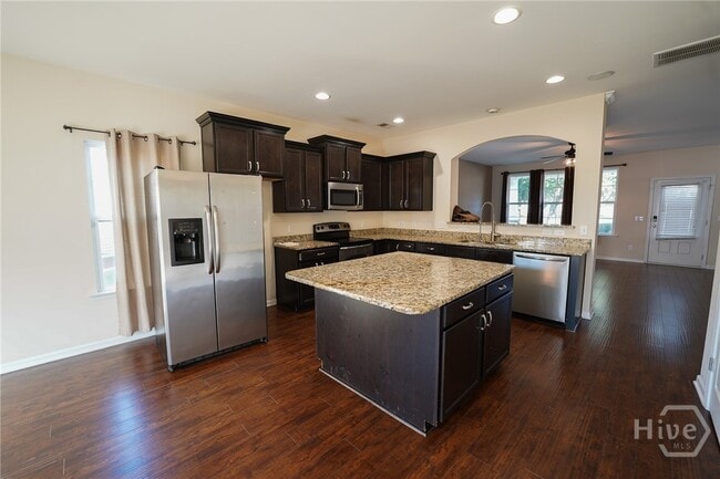 Building Photo - 43 Sand Valley Ct