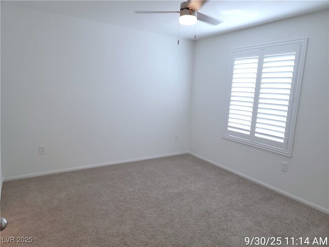 Building Photo - 8671 Luxuriant Ave