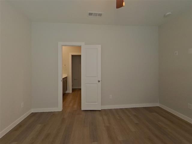 Building Photo - 8017 Brookhaven Dr