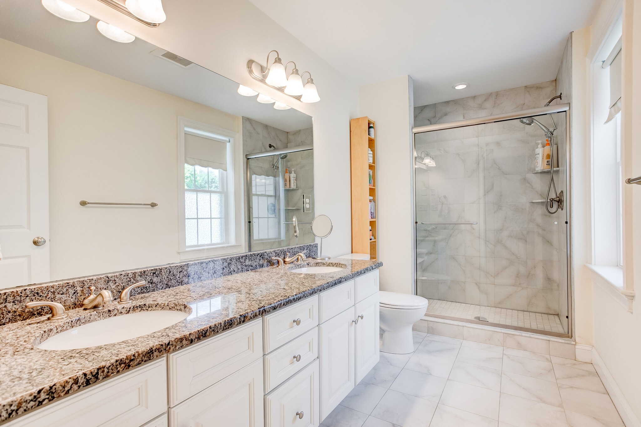 Building Photo - 3 Hawthorne St