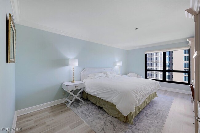 Building Photo - 4451 Gulf Shore Blvd N