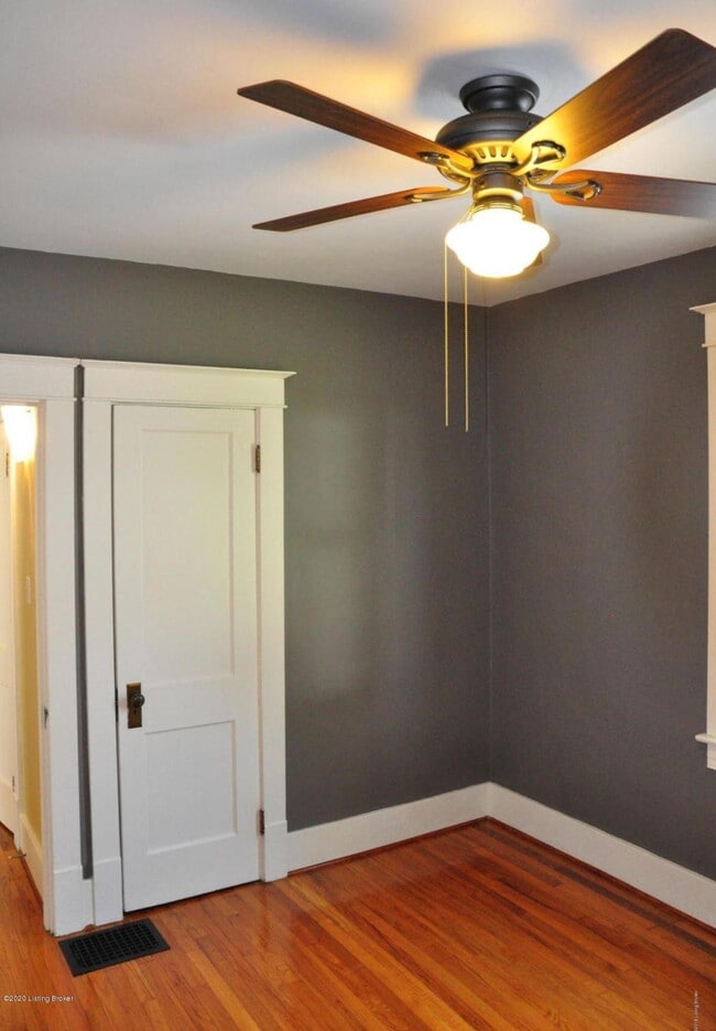 Building Photo - 3829 Elmwood Ave