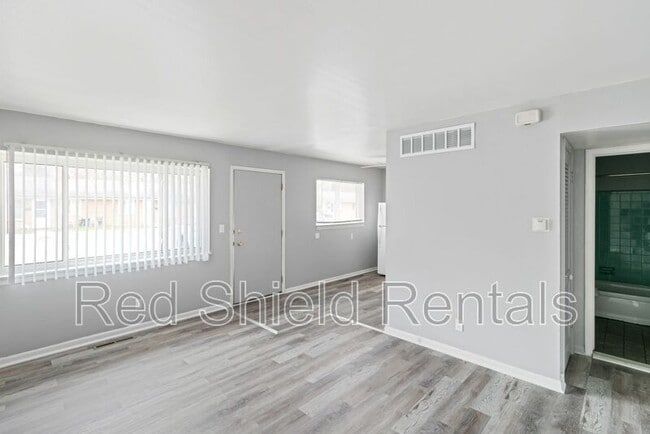 Building Photo - 815 George Pl