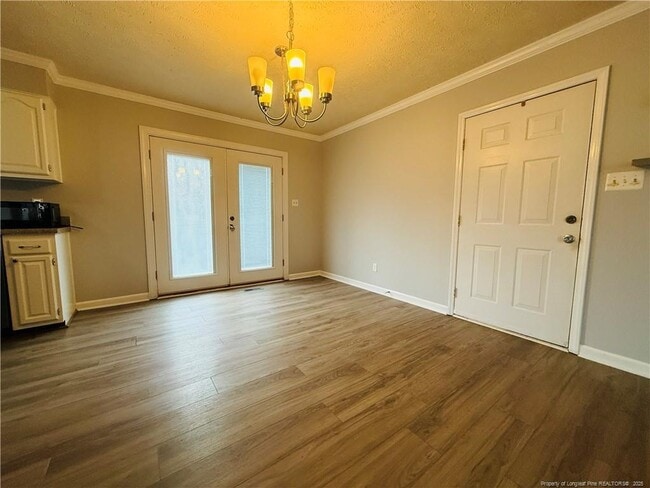 Building Photo - 5901 Rehoboth Rd