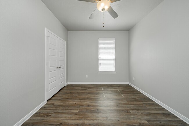 Building Photo - 1115 Trellis Pass
