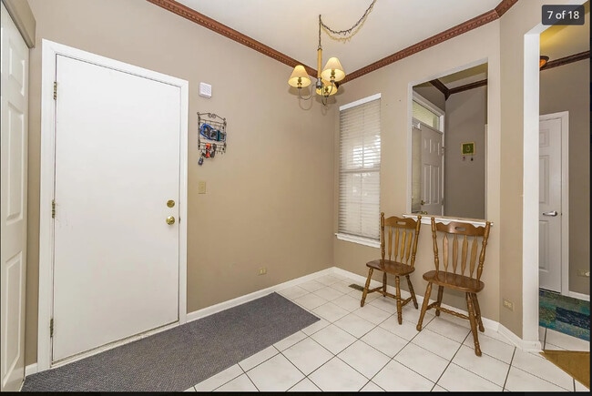 Building Photo - 5397 Mayflower Ct