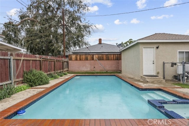 Building Photo - 14423 Sayre St