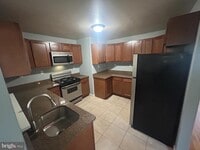 Building Photo - 316 Van Sant Dr