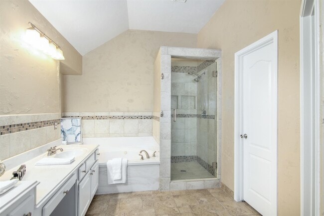 Building Photo - 179 Greenridge Cir