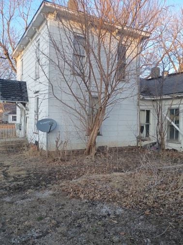 Building Photo - 116 N Poplar St