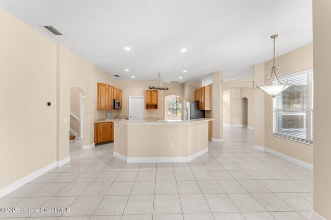 Building Photo - 3650 Chardonnay Dr