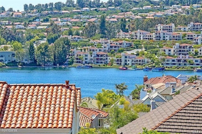 Building Photo - 4 br, 3 bath House - 28231 Tinajo