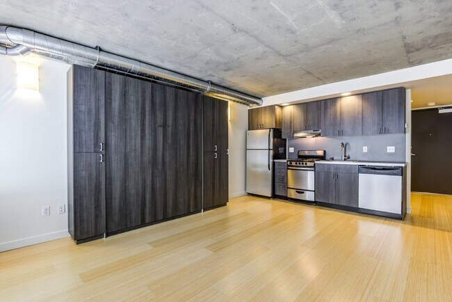 Interior Photo - Emmons on 3rd