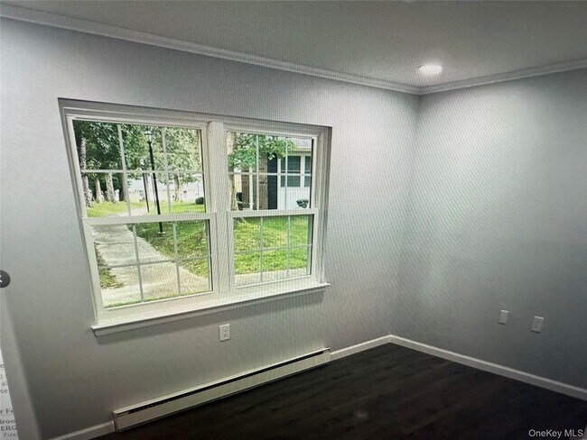 Building Photo - 333 Woodbridge Dr