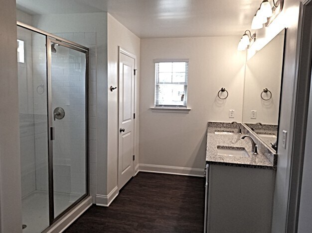 Building Photo - 3483 Shady Cove Ct