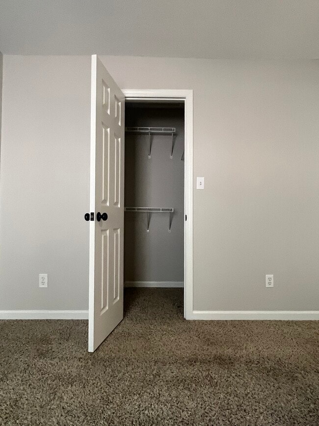 Building Photo - 822 Union Dell Ct