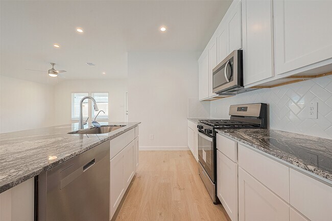 Building Photo - 1210 Via Del Corso Ln