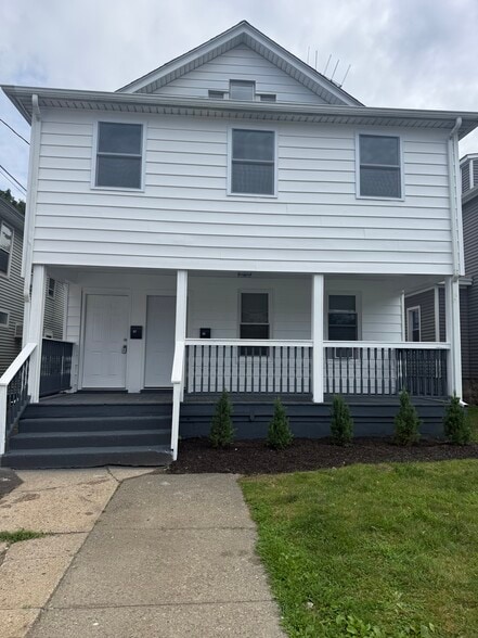 Building Photo - 107 Bridgeport Ave