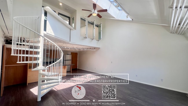 Building Photo - Contemporary loft-style 1 bedroom $2400
