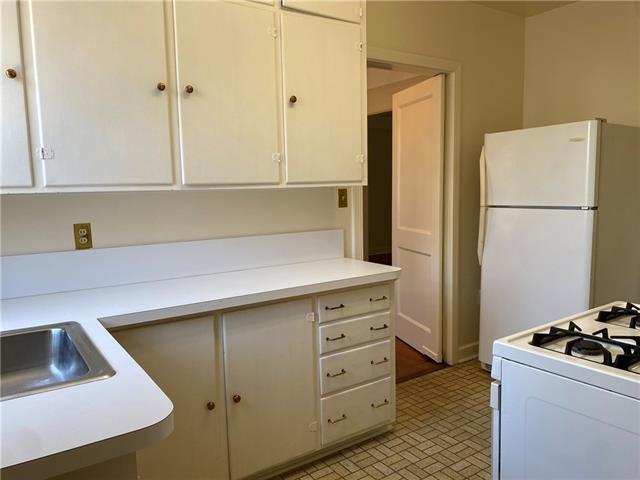 Building Photo - 1584 Jefferson Ave