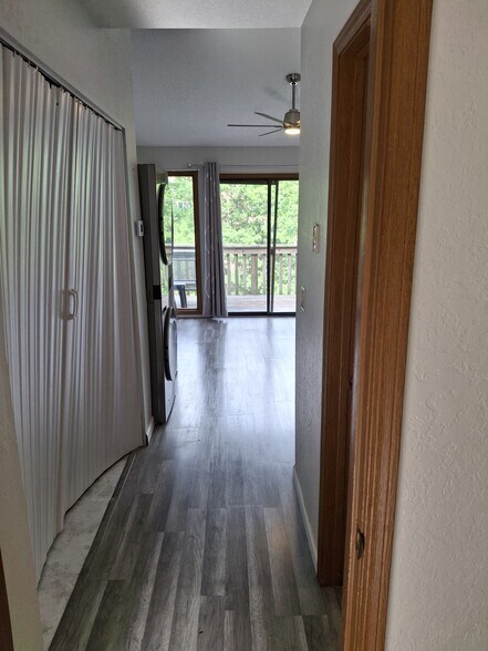 Building Photo - 150 Sws Dr