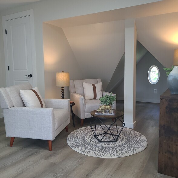 3rd Floor Living Room - 3402 Portland Ave