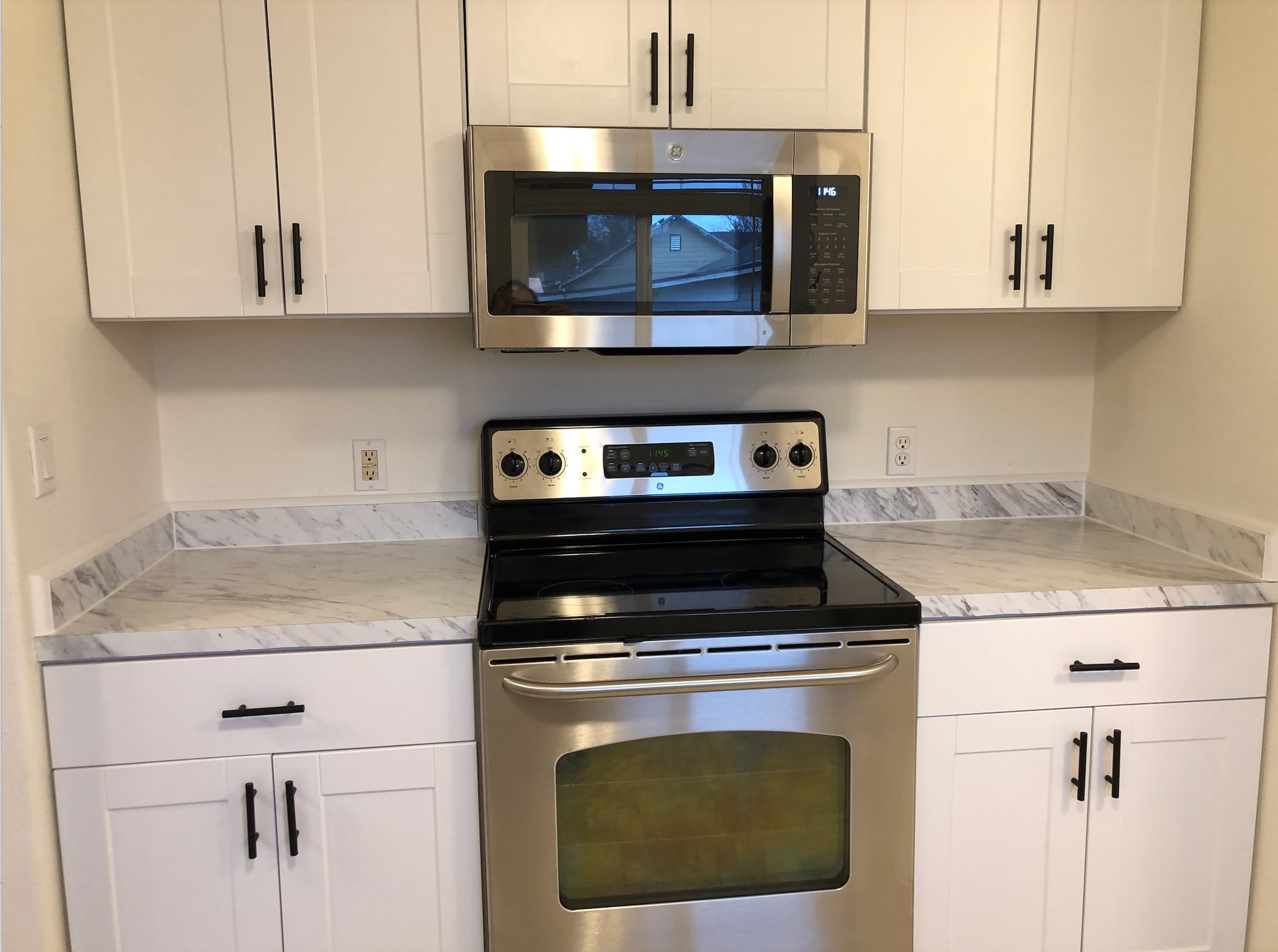 Building Photo - 4225 Mahrt Ave SE