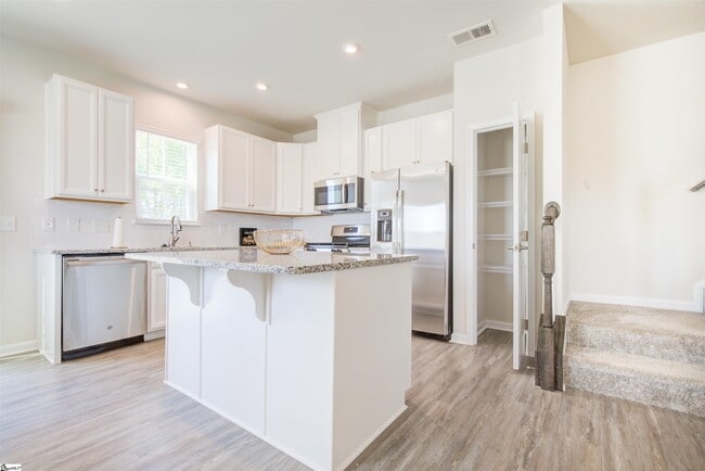 Building Photo - 16 Carlow Ct