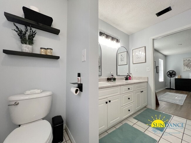 Building Photo - 3 Bedroom Home in Waterford Estates in Mary Esther!