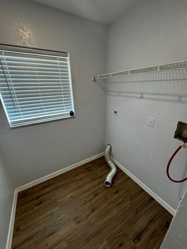 Building Photo - 1193 Hibiscus Dr