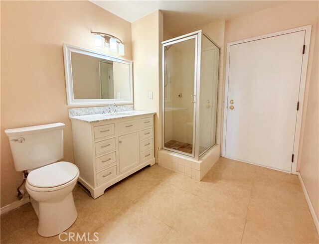 Building Photo - 600 W 9th St