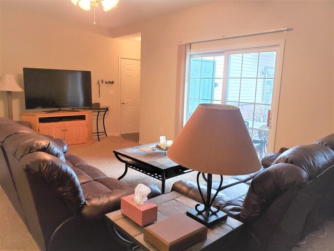 Building Photo - 4752 S Forest Point Blvd