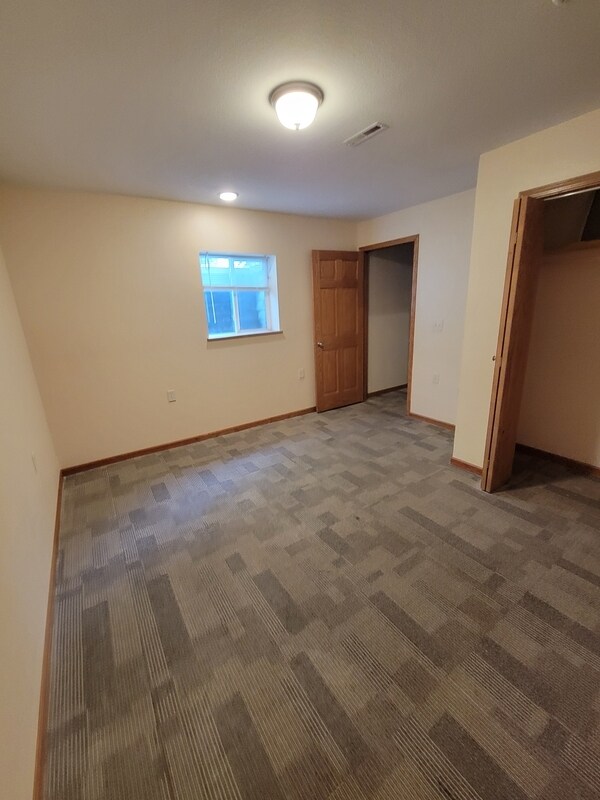 Building Photo - 1106 Greenview St