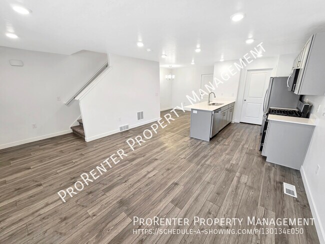 Building Photo - 2802 N Airmen Ave