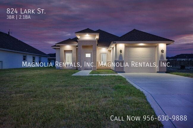 Building Photo - 824 Lark St