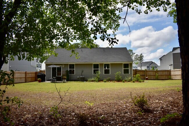 Building Photo - 1029 Bermuda Cedar Ln