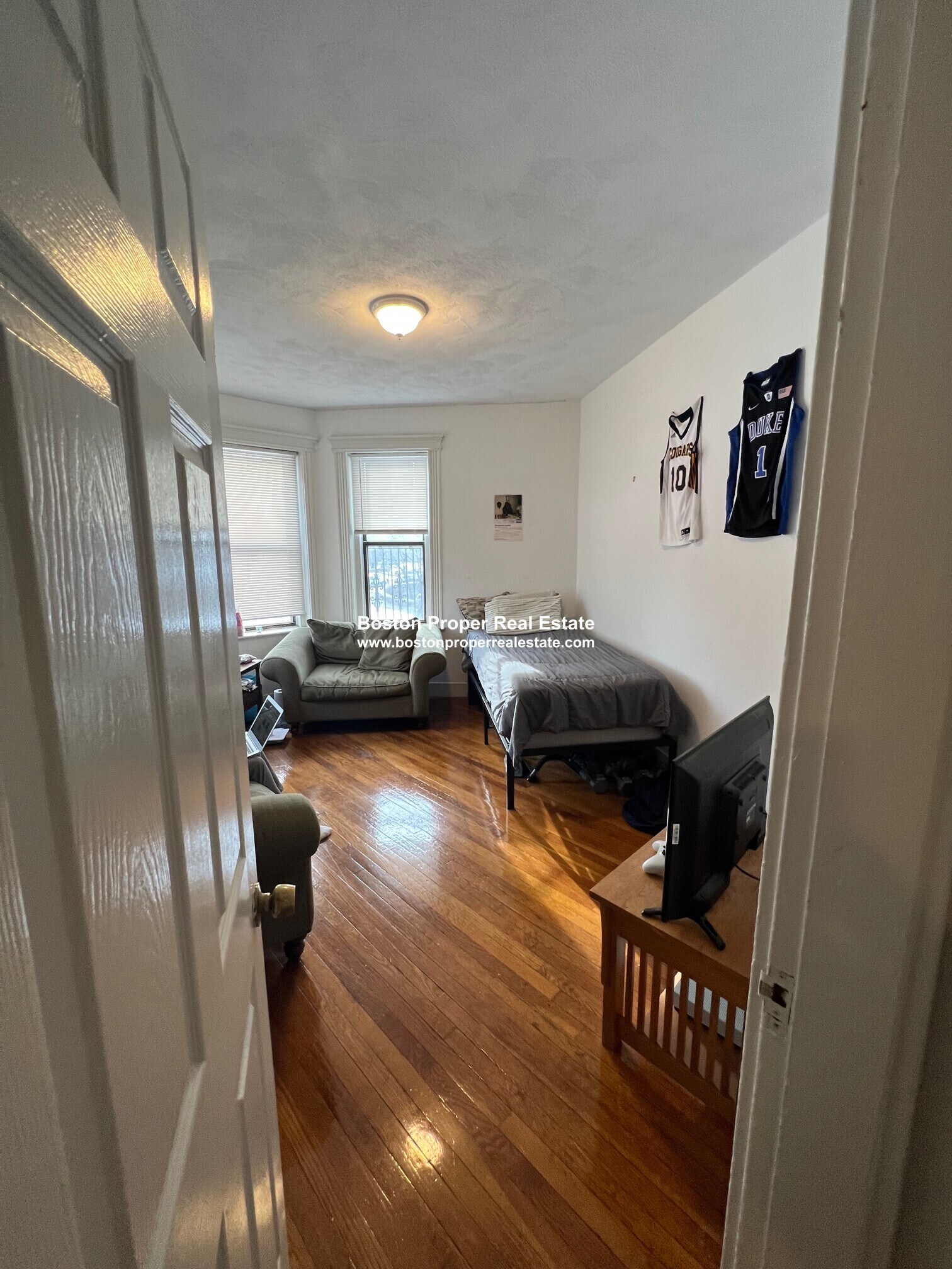 Building Photo - 60 Charlesgate E