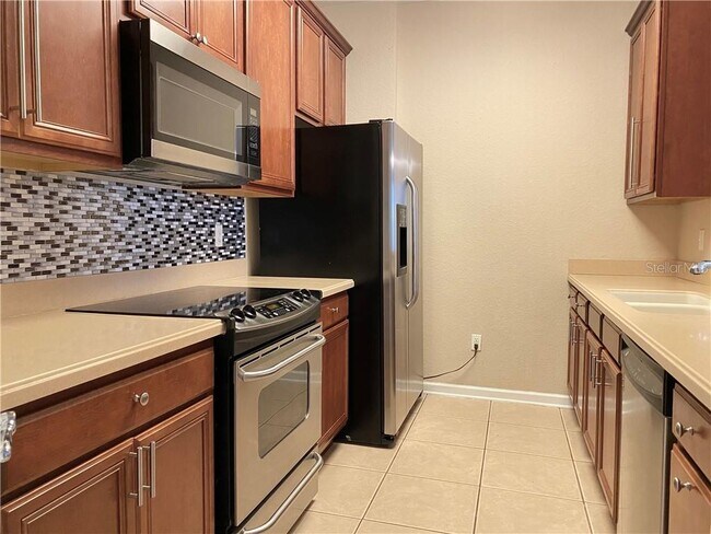 Building Photo - 3344 Robert Trent Jones Dr