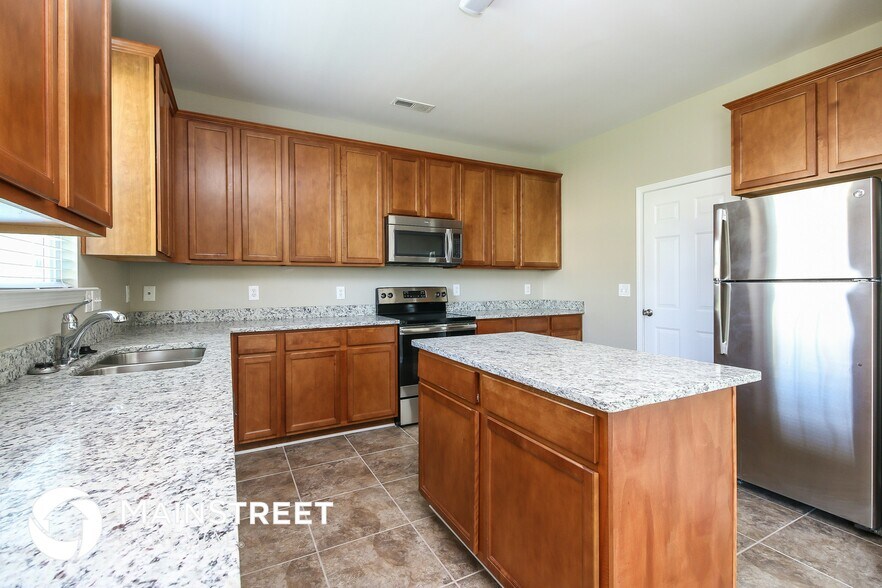Building Photo - 396 Shady Grove Ct