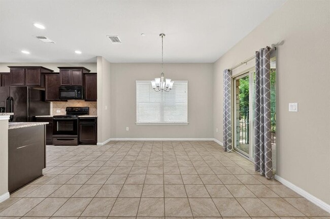 Building Photo - 516 E Slaughter Ln