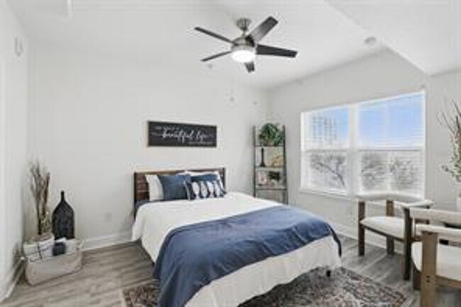 Building Photo - The Grande Downtown - Beautiful 1 bedroom ...