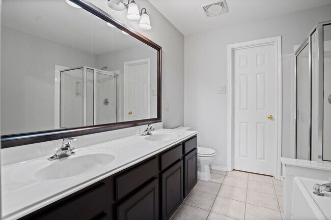 Building Photo - 62 Musgrove Pl