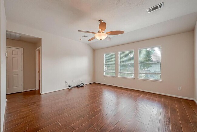 Building Photo - 20519 Westfield Estates Dr