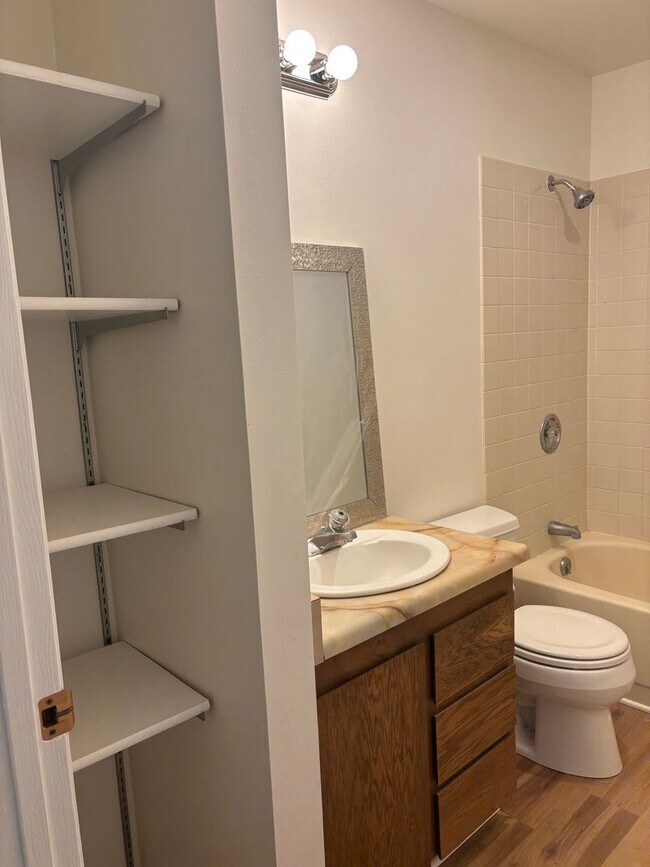 Building Photo - 3rd Ave 1410 -SB