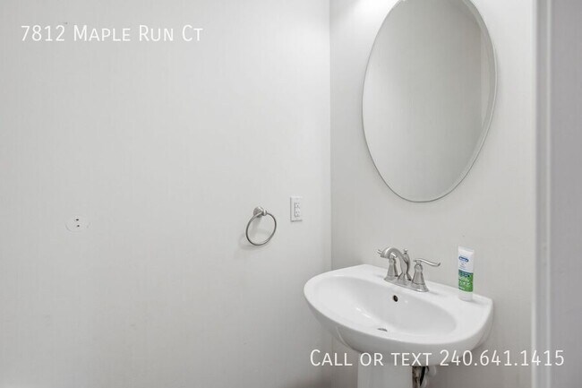 Building Photo - 7812 Maple Run Ct