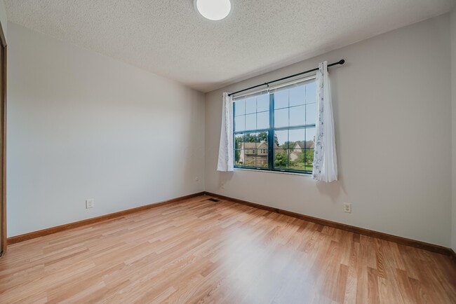 Building Photo - 2598 Hoover Crossing Way