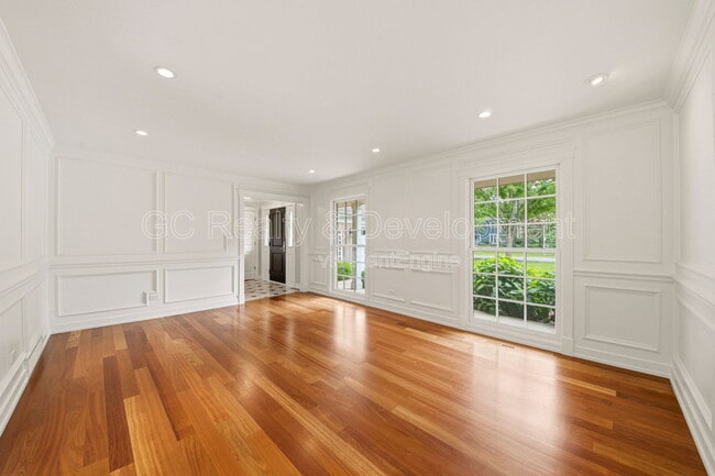 Building Photo - 276 S Kenilworth Ave