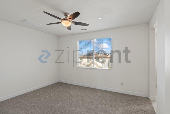 Building Photo - 109 Tranquil Ln